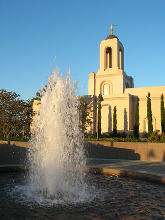 Newport Beach LDS Temple plaza fountain close up