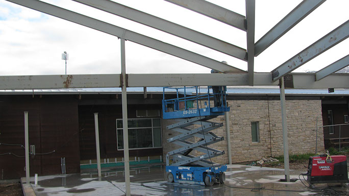 Utah State Univerisity Kaysville Campus steel framing under construction